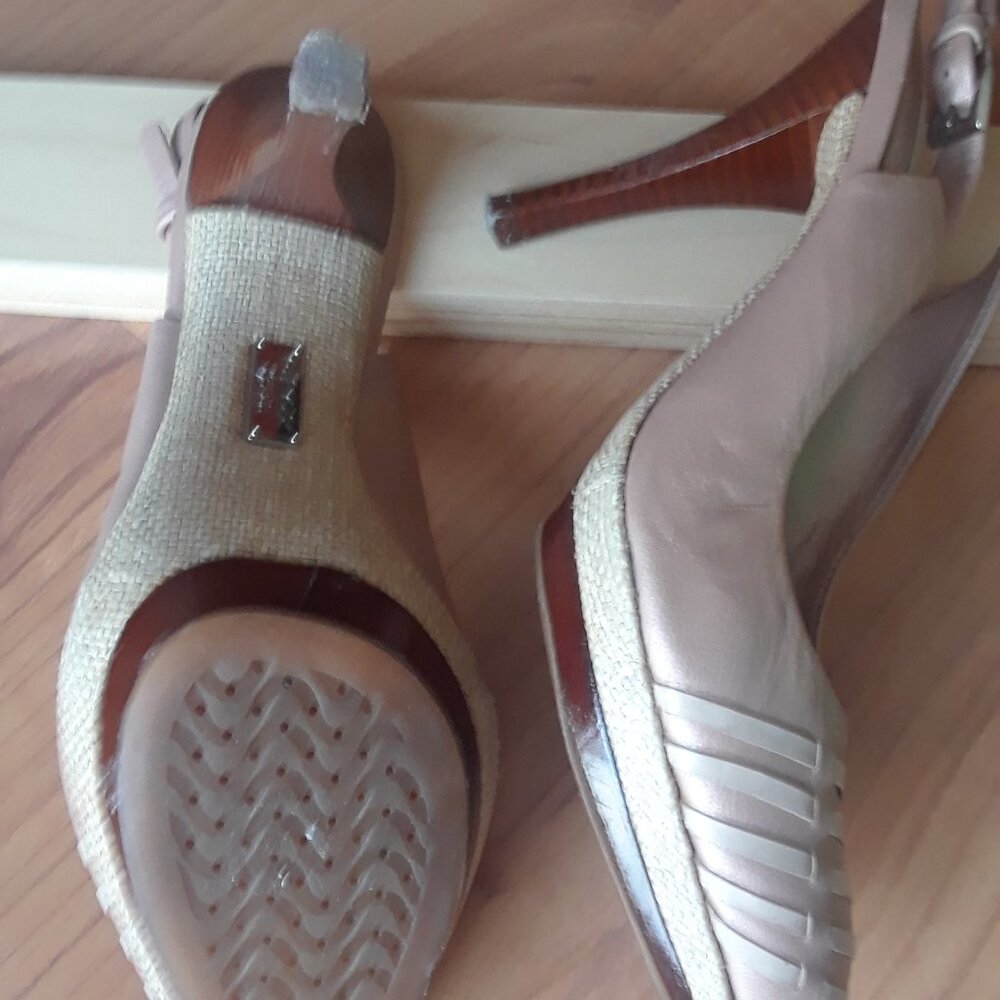 GEOX RESPIRA Champagne Coloured Slingback Heels